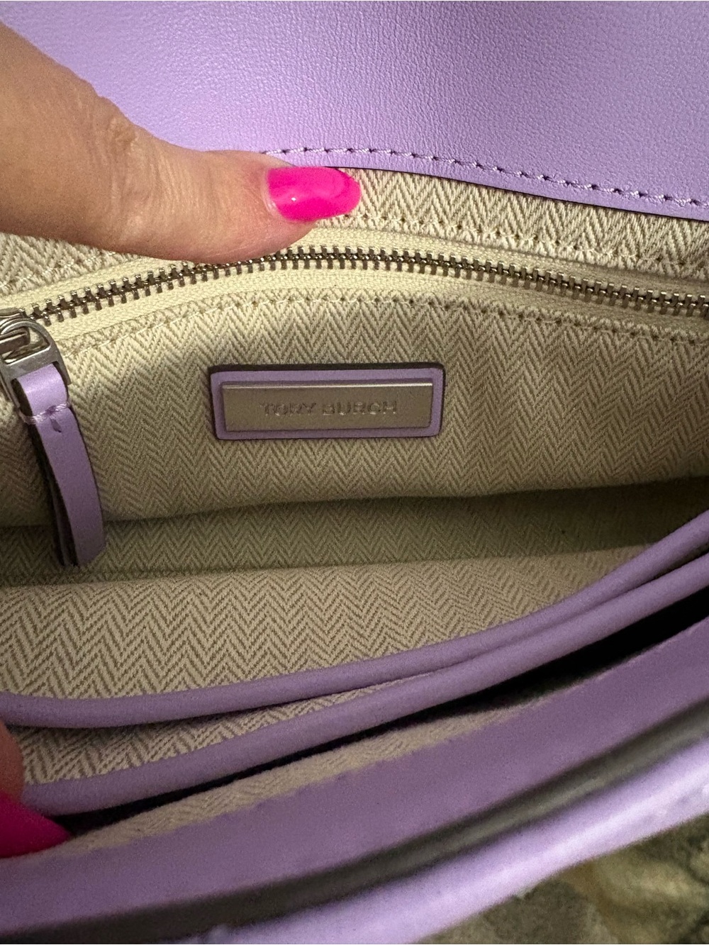 Tory Burch Lavender Quilted Leather Convertible Shoulder Bag - Picture 4 of 12